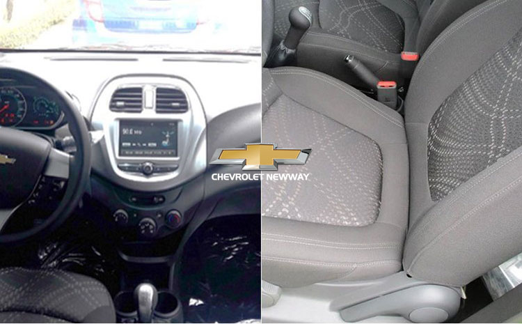 Do là một chiếc xe nhỏ nhắn giá rẻ nên nội thất bên trong chiếc Chevrolet Spark mới không có gì đặc biệt lắm trang bị ghế nỉ có một số hoa văn bề mặt một số chi tiết có vân giả carbon. Vô lăng của xe theo quan sát sẽ được tích hợp nút bấm tiện ích.